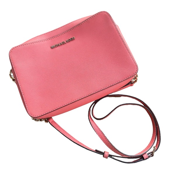 Jet Set Saffiano Leather Crossbody Bag Preowned - Picture 1 of 15